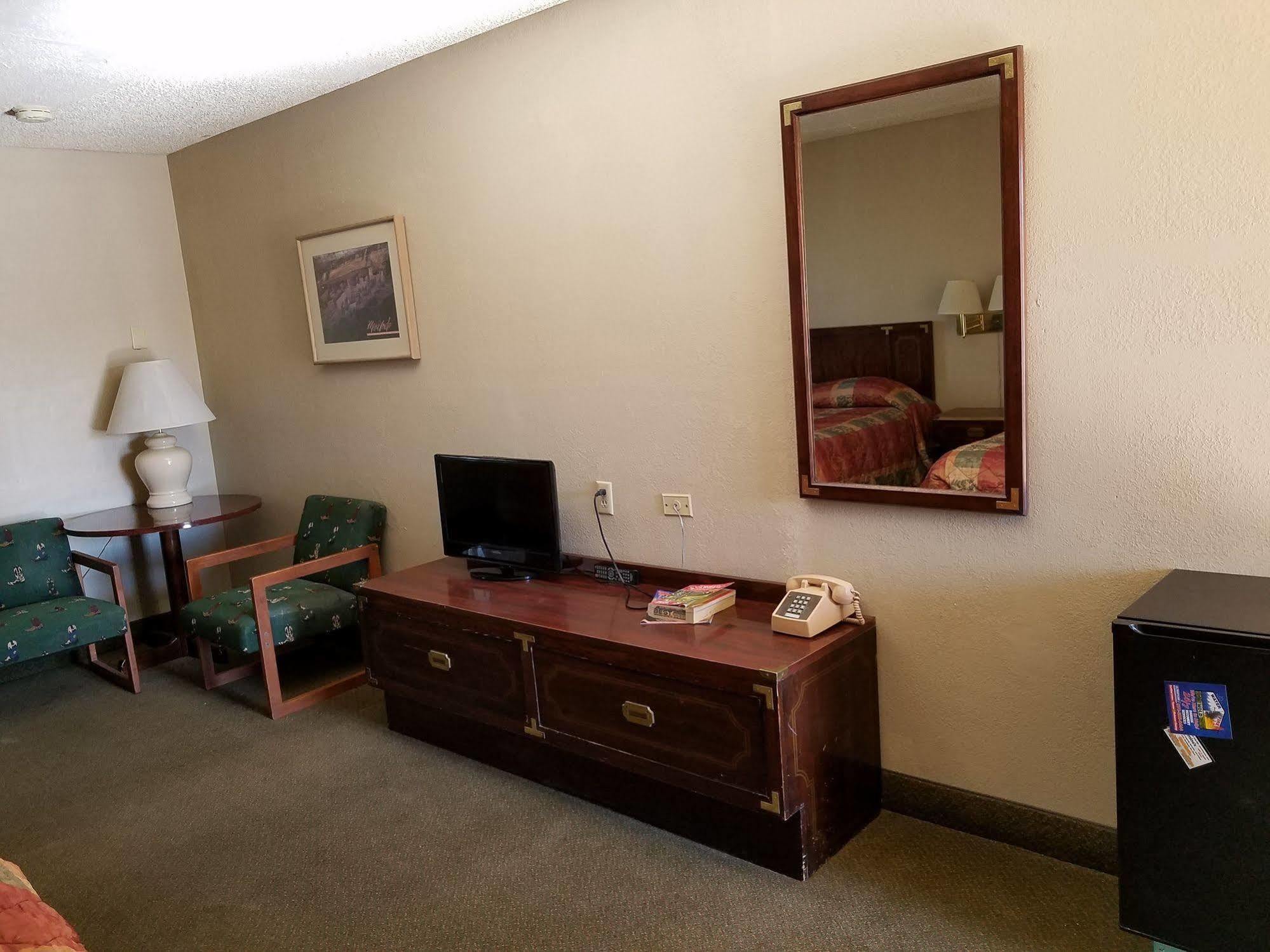 كورتيز Road Runner Lodge المظهر الخارجي الصورة