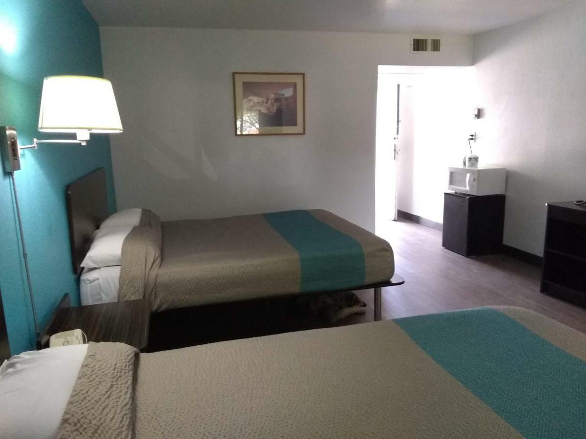 كورتيز Road Runner Lodge المظهر الخارجي الصورة